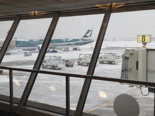 snow-newyork-airport