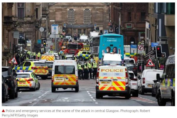 glasgow-stabbing-police-cordon