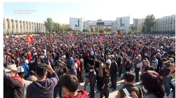 kyrgyz-parliament-protest