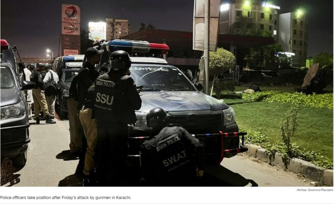 karachi-police-standoff